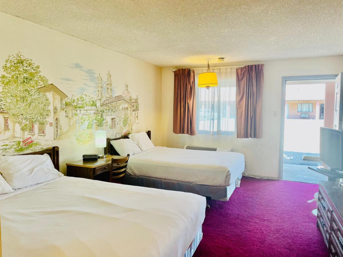 San Miguel Inn Сокорро Экстерьер фото