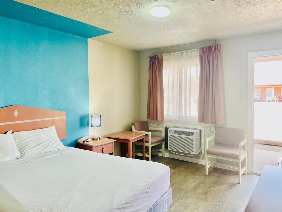 San Miguel Inn Сокорро Экстерьер фото